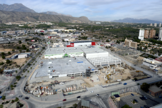 Zona comercial Y Centro Comercial Leroy Merlín Finestrat (Benidorm)